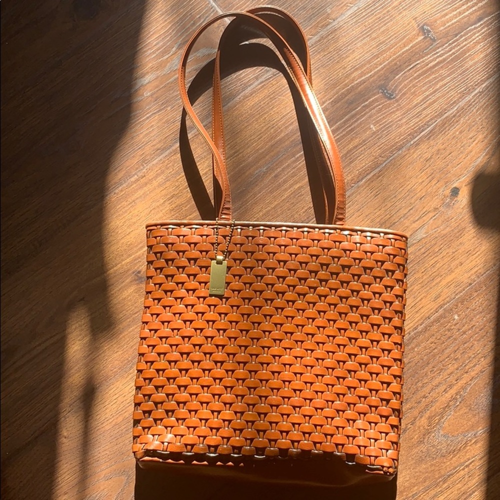 Nine West tan woven bag - Picture 2 of 4